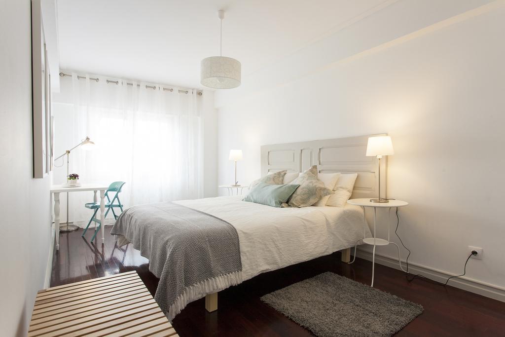 Joivy Superb 1-Bed Apt With Workspace And Terrace, Close To Avenida Da Liberdade Lisbon Luaran gambar