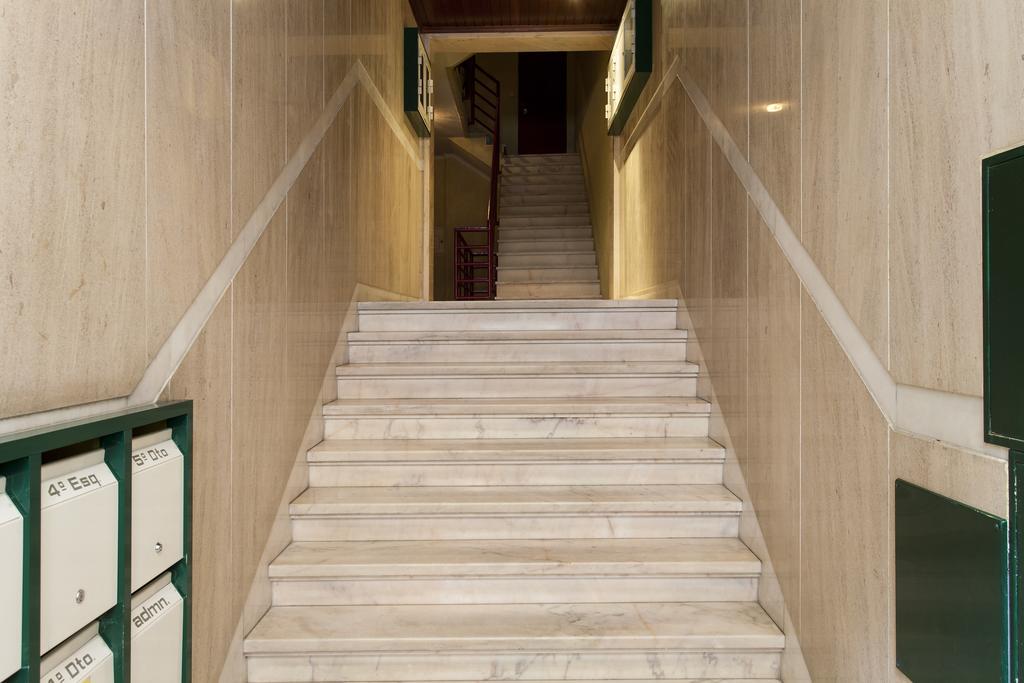 Joivy Superb 1-Bed Apt With Workspace And Terrace, Close To Avenida Da Liberdade Lisbon Luaran gambar